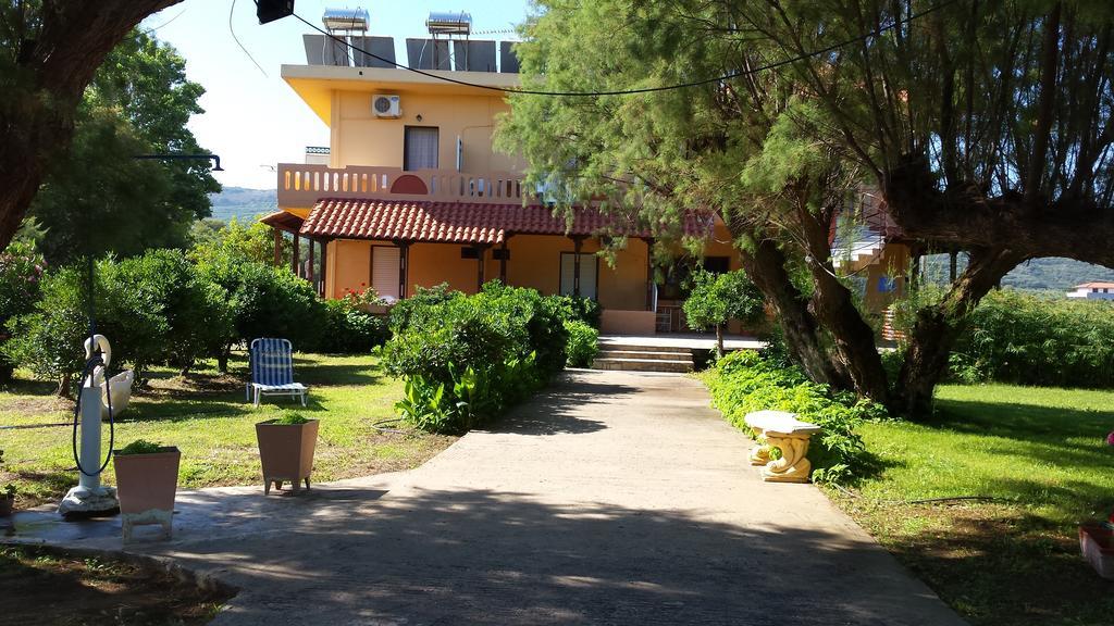 Rooms Leonidas Kíssamos Exterior foto